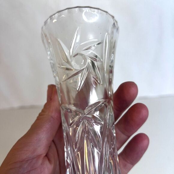 Lenox Small Fine Cut Crystal Star Vase 6" Tall Flared  w/ Original Paperwork - Picture 4 of 8